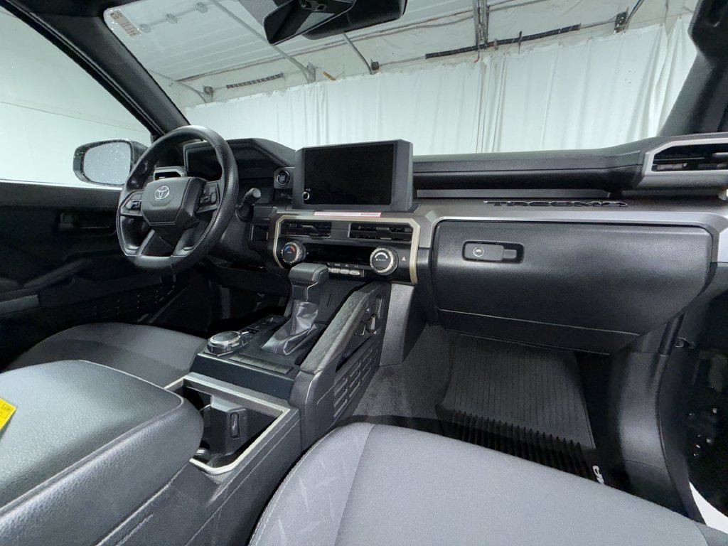 Certified 2024 Toyota Tacoma SR5 AWD/4WD image 20