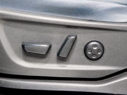 Used 2024 Nissan Ariya AWD image 6