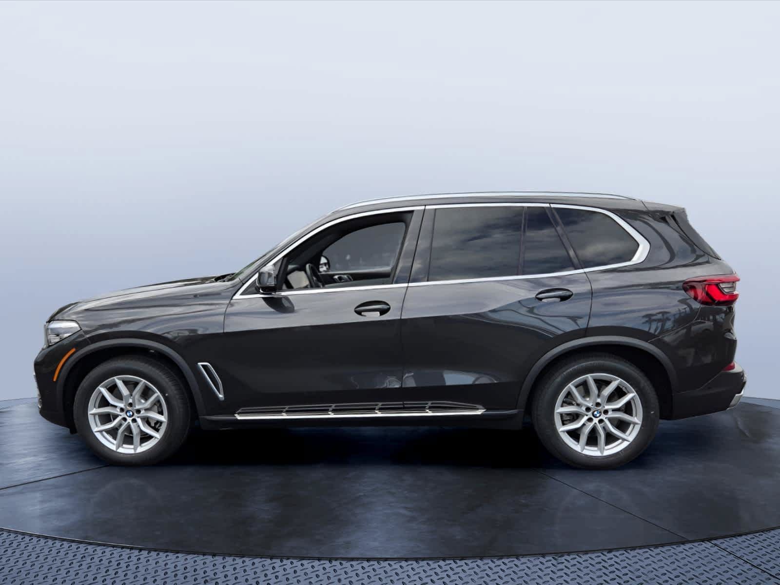 Used 2023 BMW X5 sDrive40i w/ Premium Package RWD image 6
