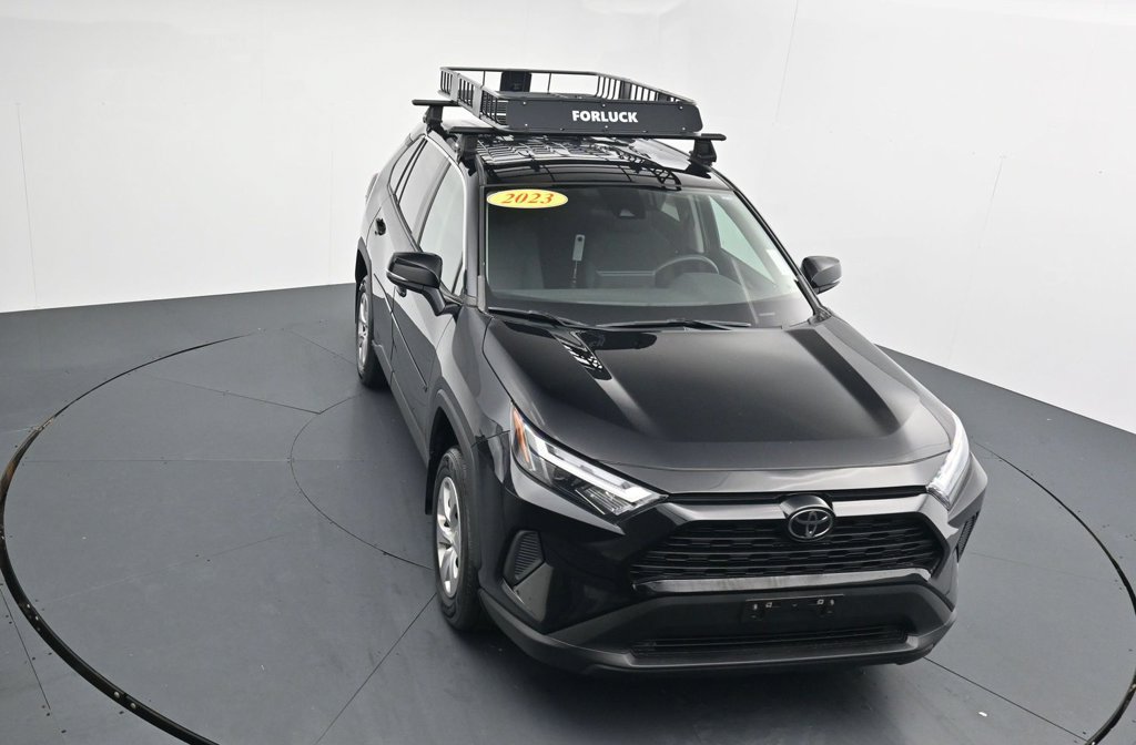Used 2023 Toyota RAV4 LE AWD/4WD image 25