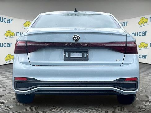 New 2026 Volkswagen Jetta SE FWD image 6