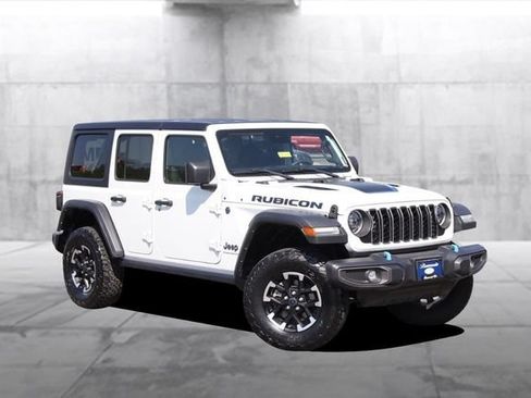 Used 2024 Jeep Wrangler Unlimited Rubicon 4xe AWD/4WD image 2
