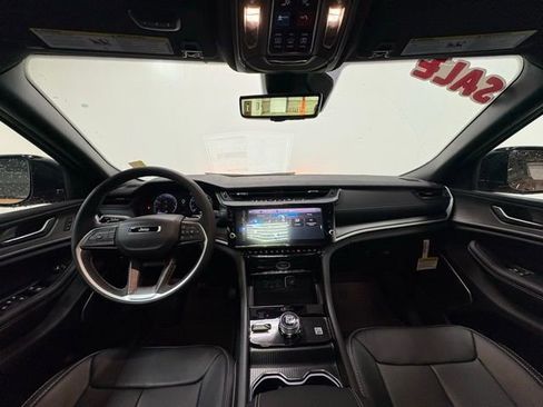 New 2026 Jeep Grand Cherokee L Limited AWD/4WD image 14