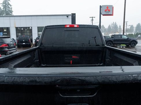 Used 2020 RAM 2500 Laramie w/ Night Edition AWD/4WD image 7