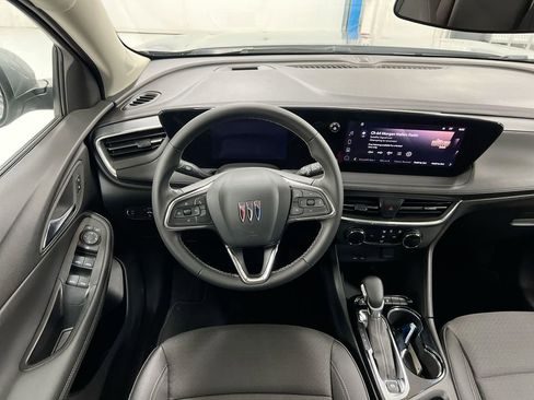 Used 2024 Buick Encore GX Preferred FWD image 11