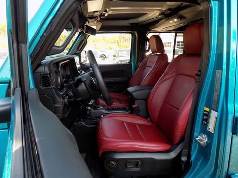 Certified 2024 Jeep Wrangler Unlimited Rubicon 392 AWD/4WD image 22