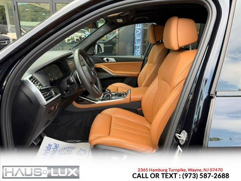 Used 2021 BMW X7 xDrive40i w/ M Sport Package AWD/4WD image 13