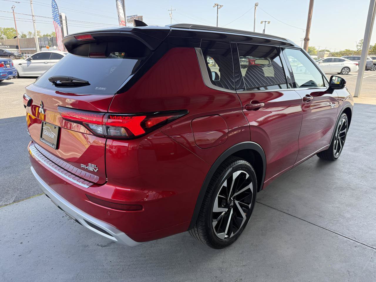 Used 2025 Mitsubishi Outlander SEL AWD/4WD image 4