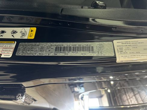 Used 2019 Jeep Wrangler Unlimited Sahara w/ Uconnect 4C Nav & Sound Group AWD/4WD image 44