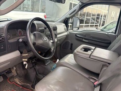 Used 2006 Ford F250 XLT image 5