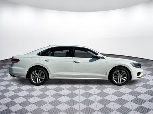 Used 2020 Volkswagen Passat 2.0T SE image 7