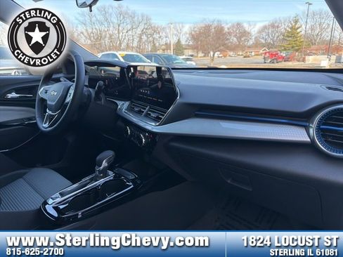 New 2026 Chevrolet Trax LT w/ LT Convenience Package image 11