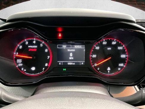 Used 2024 Chevrolet Trax RS FWD image 22