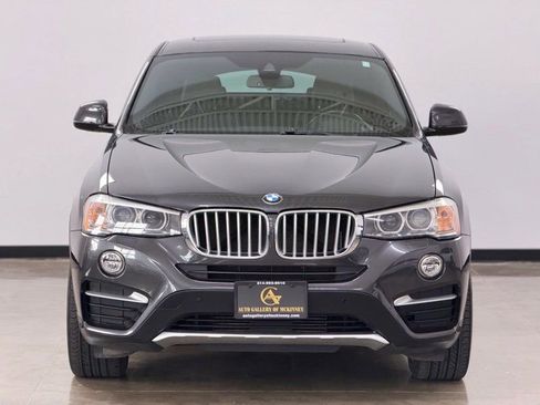 Used 2018 BMW X4 xDrive28i image 2