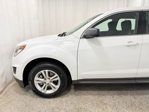 Used 2017 Chevrolet Equinox LS image 4
