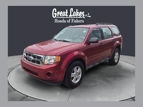 Used 2012 Ford Escape XLS FWD image 1