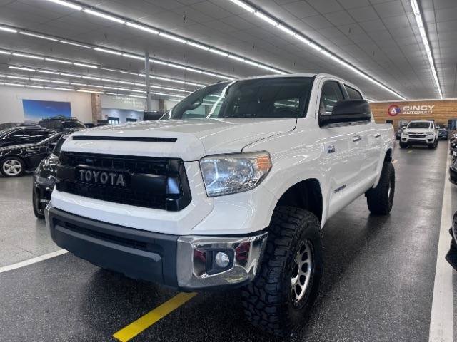 Used 2017 Toyota Tundra Limited w/ Limited Premium Package AWD/4WD image 2