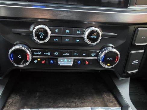 Used 2023 Ford F350 Lariat w/ Tremor Off-Road Package image 15