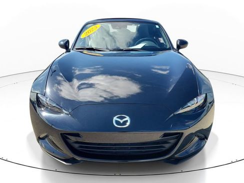 Used 2023 MAZDA MX-5 Miata Grand Touring RWD image 2