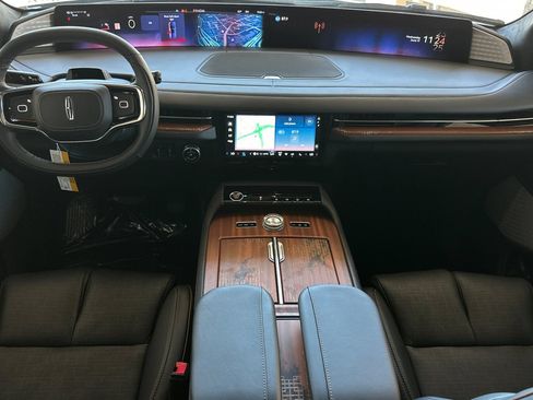 New 2026 Lincoln Navigator L Black Label AWD/4WD image 12