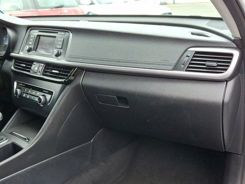 Used 2016 Kia Optima LX w/ LX Convenience Package image 9