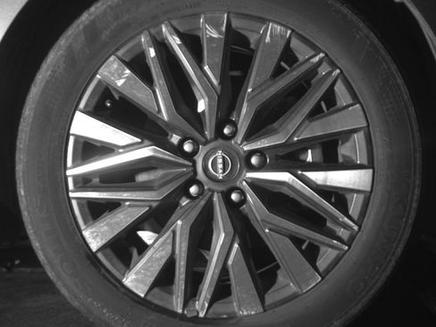 Used 2025 Nissan Altima 2.5 SV image 13