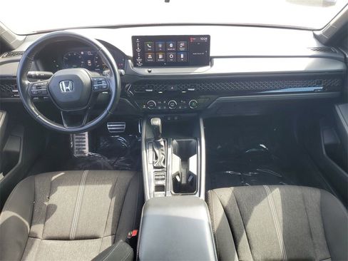 Used 2023 Honda Accord Sport image 9