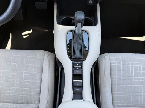 Used 2023 Honda HR-V LX image 29