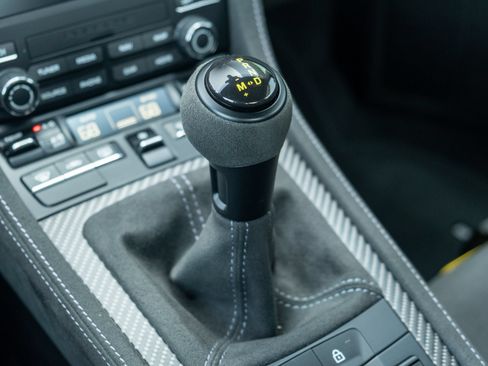 Certified 2024 Porsche 718 Cayman GT4 RS RWD image 37