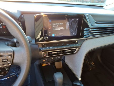 Certified 2025 Toyota Camry LE w/ Convenience Package FWD image 11