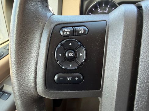 Used 2011 Ford F250 Lariat w/ Lariat Interior Pkg RWD image 22
