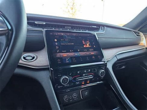 Used 2022 Jeep Grand Cherokee Summit w/ Adv Protech Group IV image 28