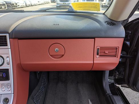 Used 2005 Chrysler Crossfire Limited RWD image 32