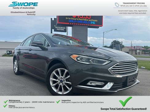 Used 2017 Ford Fusion SE FWD image 1