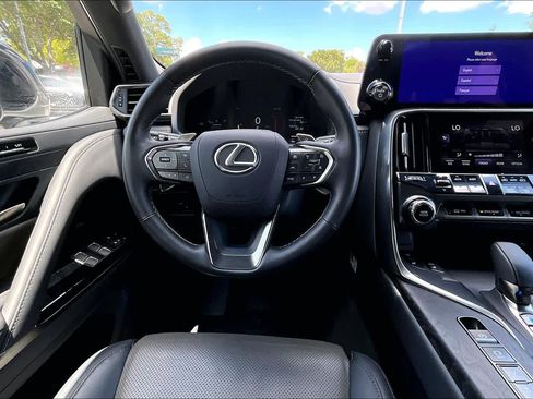 Used 2025 Lexus LX 700h Overtrail w/ Accessory Package (Z1) AWD/4WD image 6