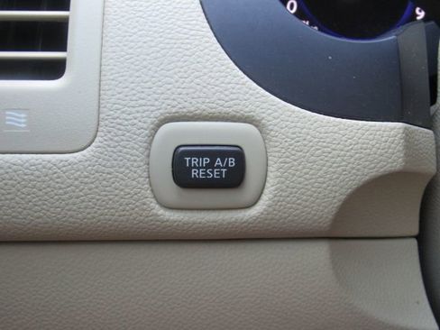 Used 2014 INFINITI QX70 2WD w/ Premium Package image 35