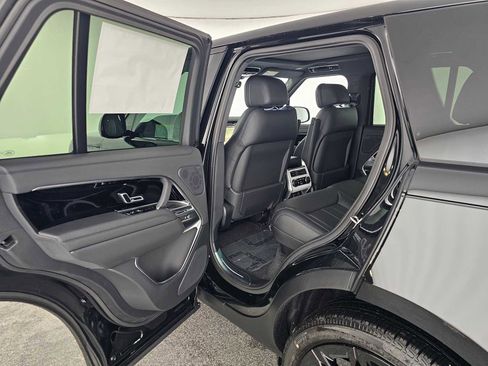 New 2026 Land Rover Range Rover SE image 15