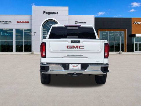 Used 2024 GMC Sierra 1500 SLT RWD image 8