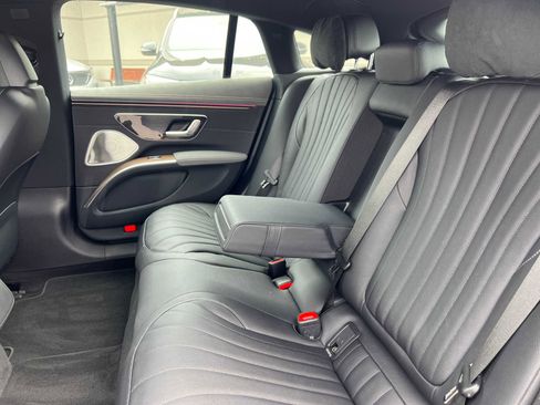 Used 2023 Mercedes-Benz EQS 450+ Sedan image 9