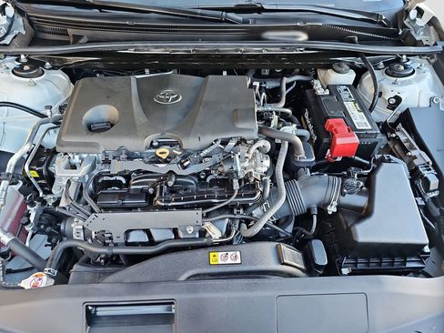 Used 2022 Toyota Camry SE image 21