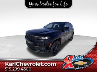 Used 2025 Jeep Grand Cherokee Altitude video 1