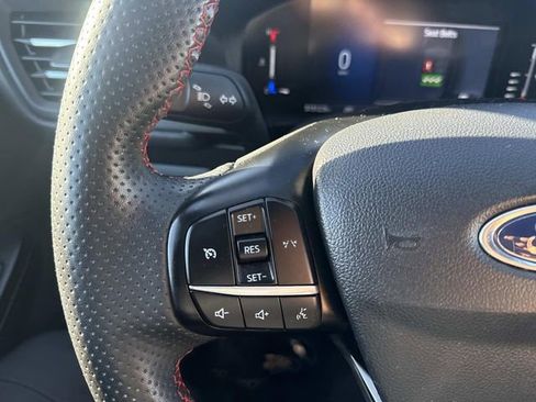 Used 2023 Ford Escape ST-Line image 30
