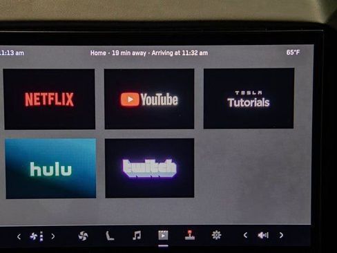 Used 2025 Tesla Cybertruck AWD Crew Cab image 16