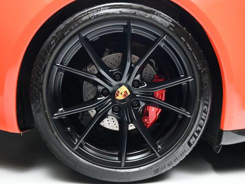Used 2017 Porsche 911 Carrera GTS RWD image 38