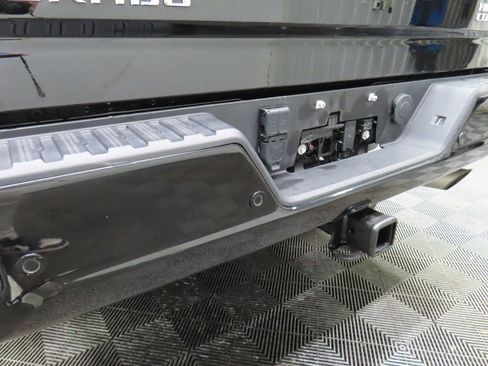 Used 2024 Chevrolet Silverado 2500 High Country w/ High Country Premium Package image 43