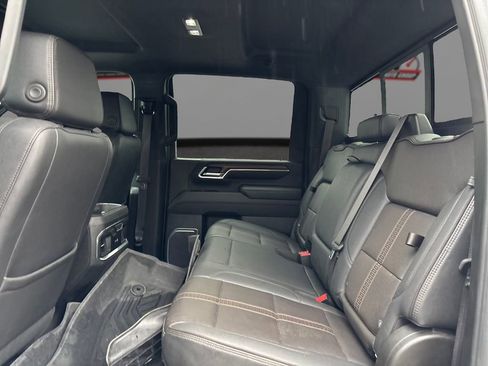 Used 2024 Chevrolet Silverado 2500 High Country w/ Technology Package AWD/4WD image 10