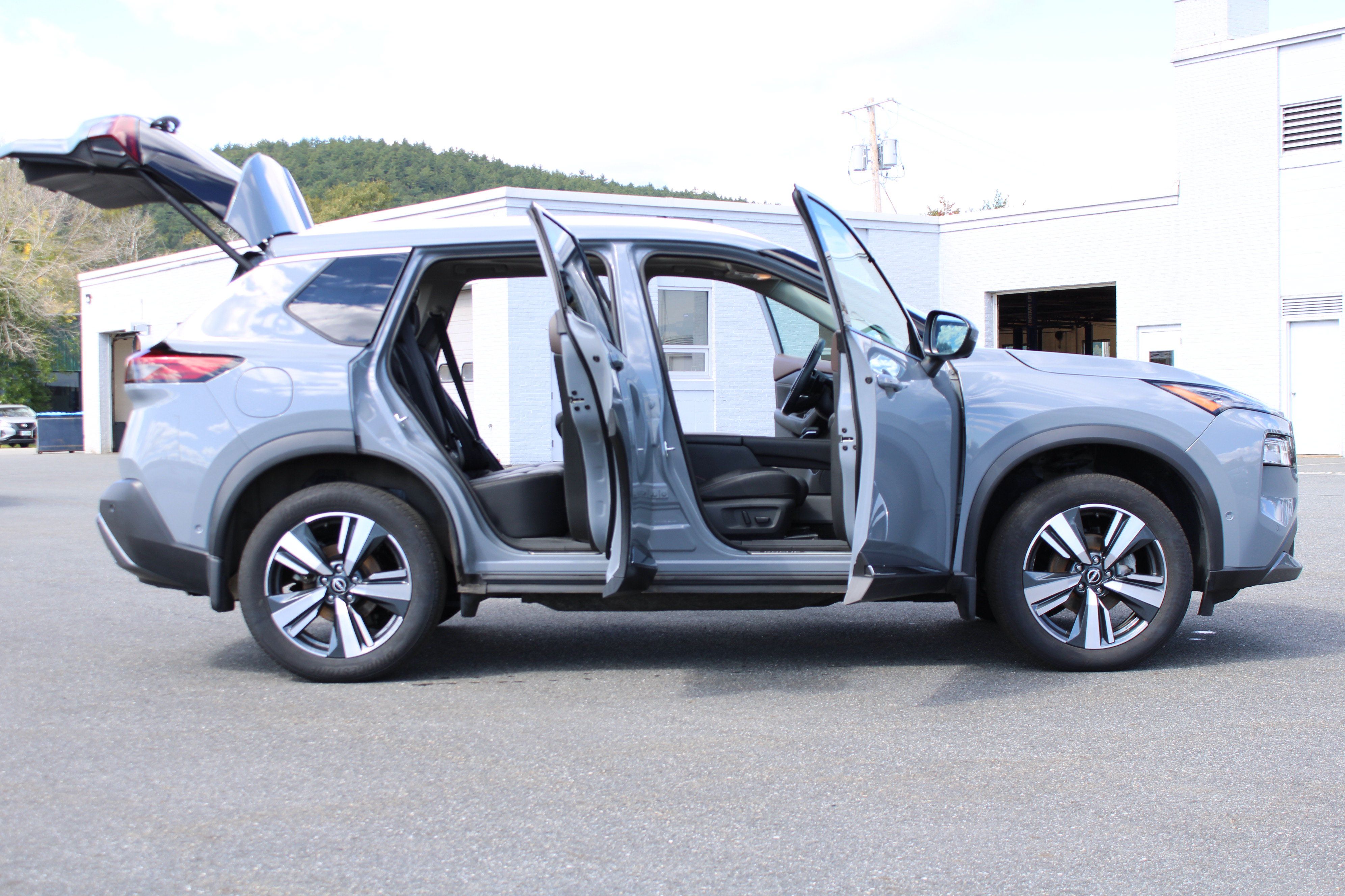 Used 2023 Nissan Rogue SL w/ SL Premium Package AWD/4WD image 15