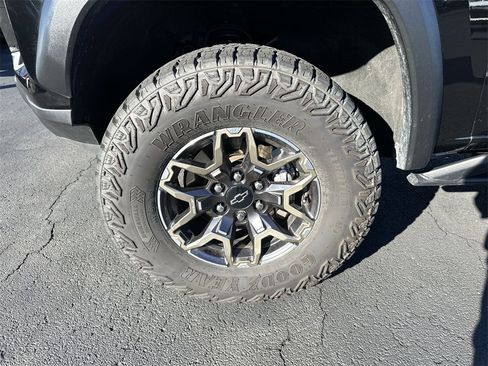 Certified 2024 Chevrolet Colorado ZR2 image 10