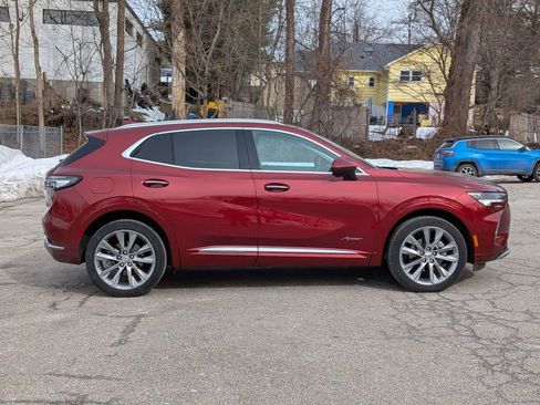 Used 2023 Buick Envision Avenir image 2