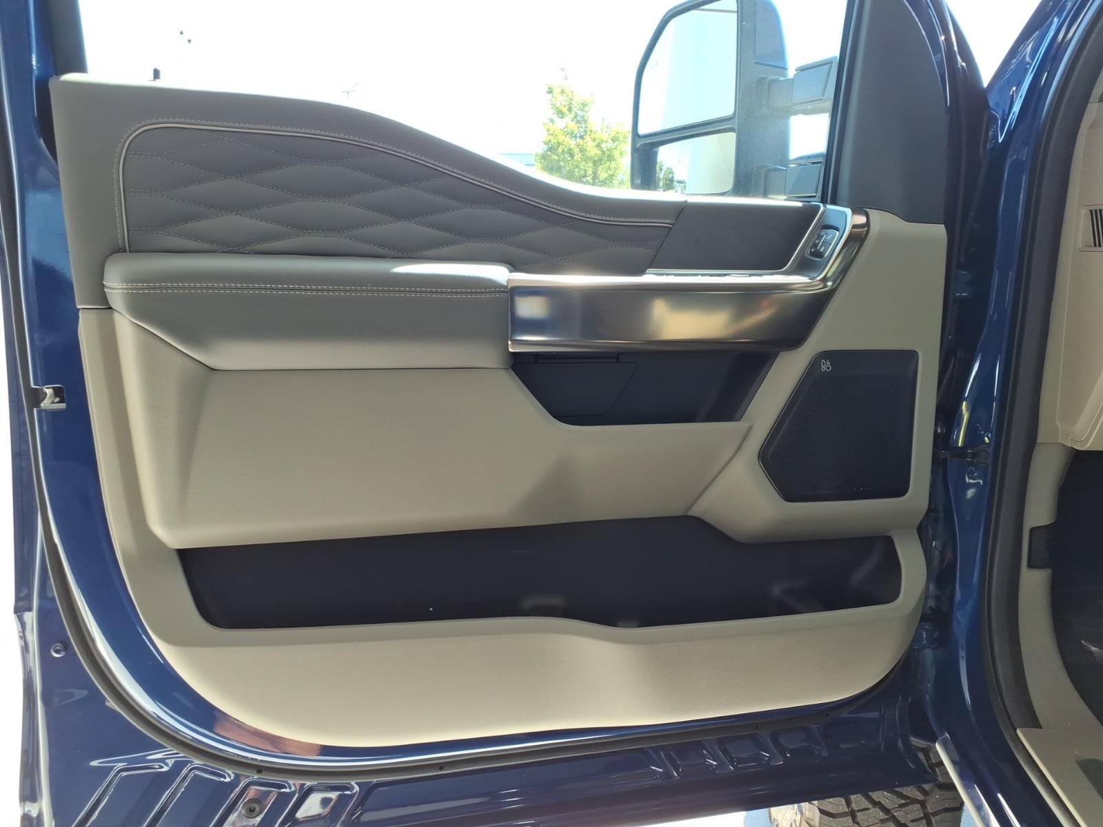 New 2026 Ford F350 Platinum w/ Platinum Plus Package AWD/4WD image 5